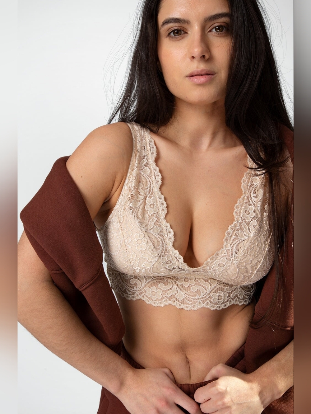 Smart & Sexy Signature Lace Deep V Bralette – In The Buff – Medium – New